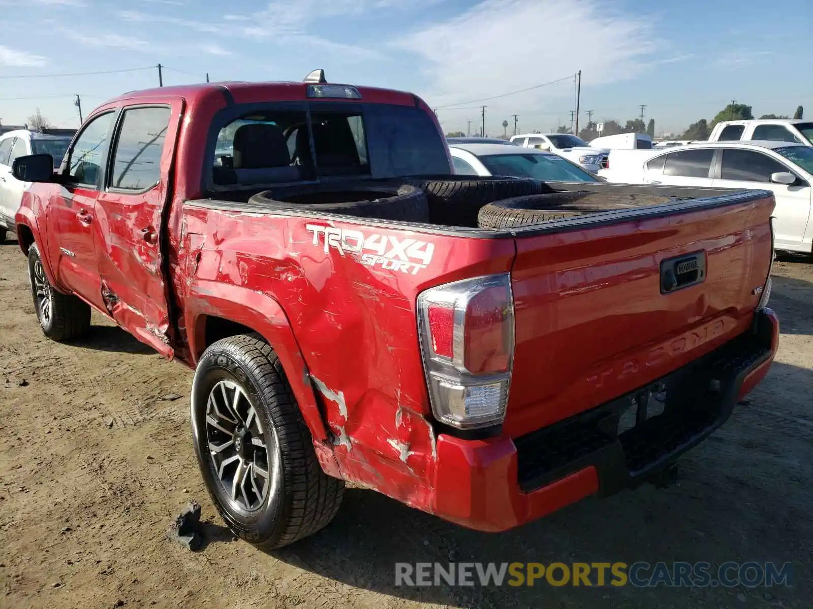 3 Фотография поврежденного автомобиля 5TFCZ5ANXLX227766 TOYOTA TACOMA 2020