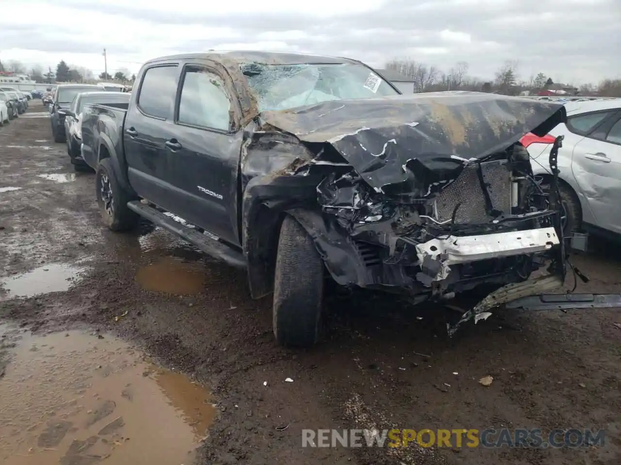 1 Photograph of a damaged car 5TFCZ5ANXLX228061 TOYOTA TACOMA 2020