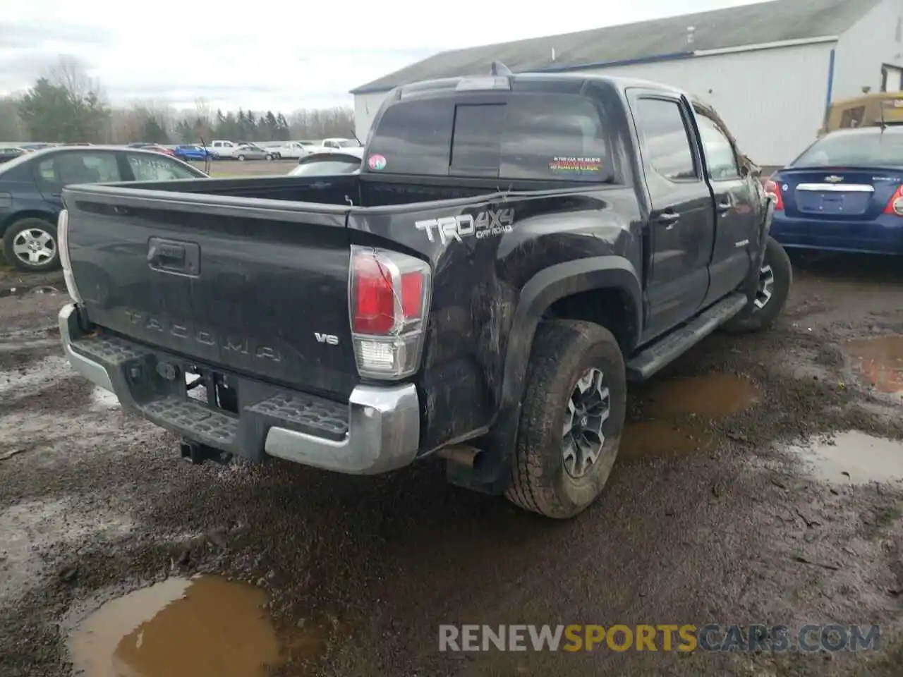 4 Фотография поврежденного автомобиля 5TFCZ5ANXLX228061 TOYOTA TACOMA 2020