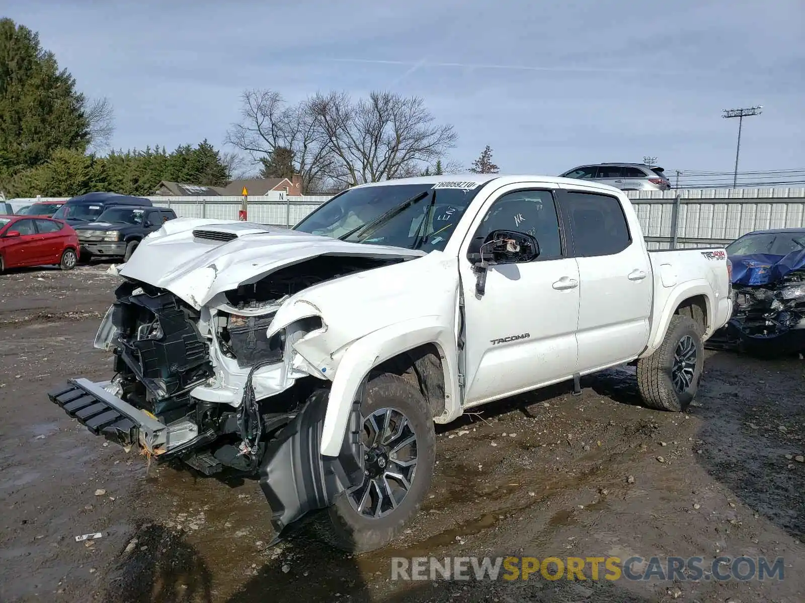 2 Фотография поврежденного автомобиля 5TFCZ5ANXLX231168 TOYOTA TACOMA 2020