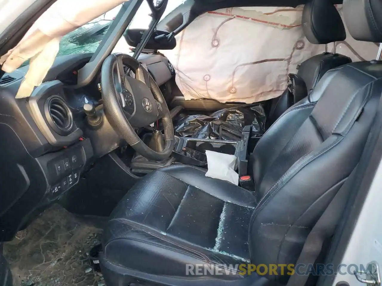 7 Photograph of a damaged car 5TFCZ5ANXLX232448 TOYOTA TACOMA 2020