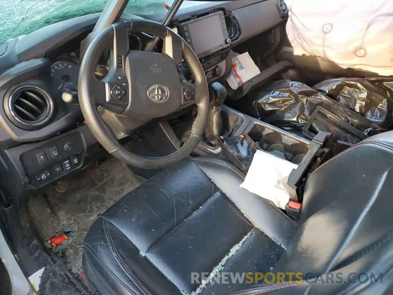 8 Photograph of a damaged car 5TFCZ5ANXLX232448 TOYOTA TACOMA 2020