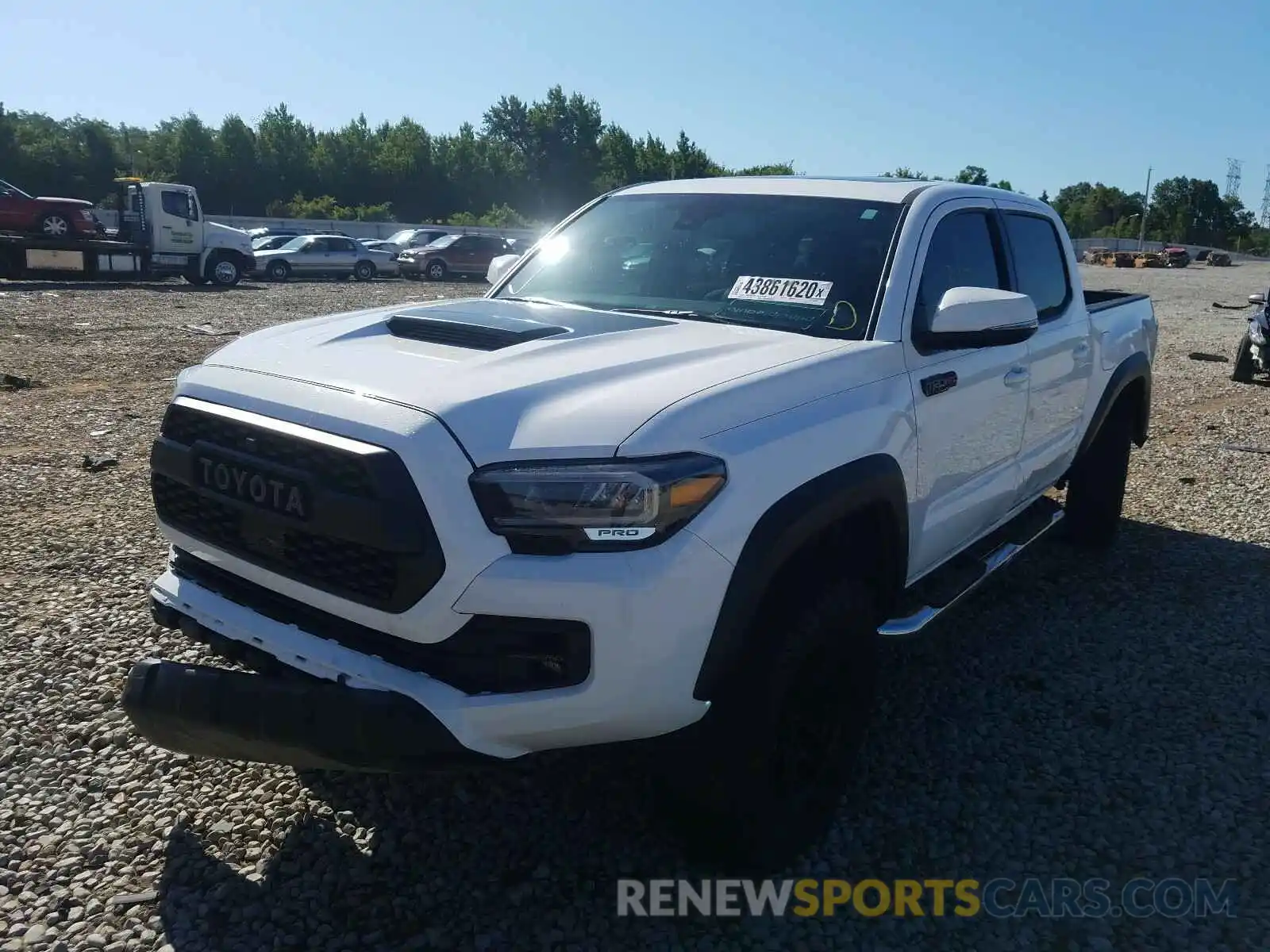 2 Photograph of a damaged car 5TFCZ5ANXLX232580 TOYOTA TACOMA 2020