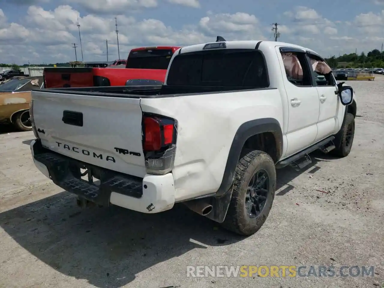 4 Photograph of a damaged car 5TFCZ5ANXLX233034 TOYOTA TACOMA 2020