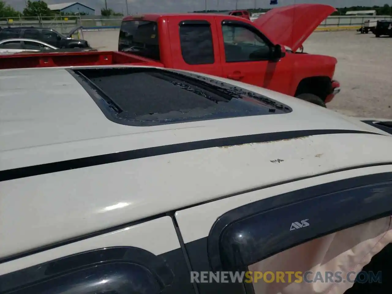 9 Photograph of a damaged car 5TFCZ5ANXLX233034 TOYOTA TACOMA 2020