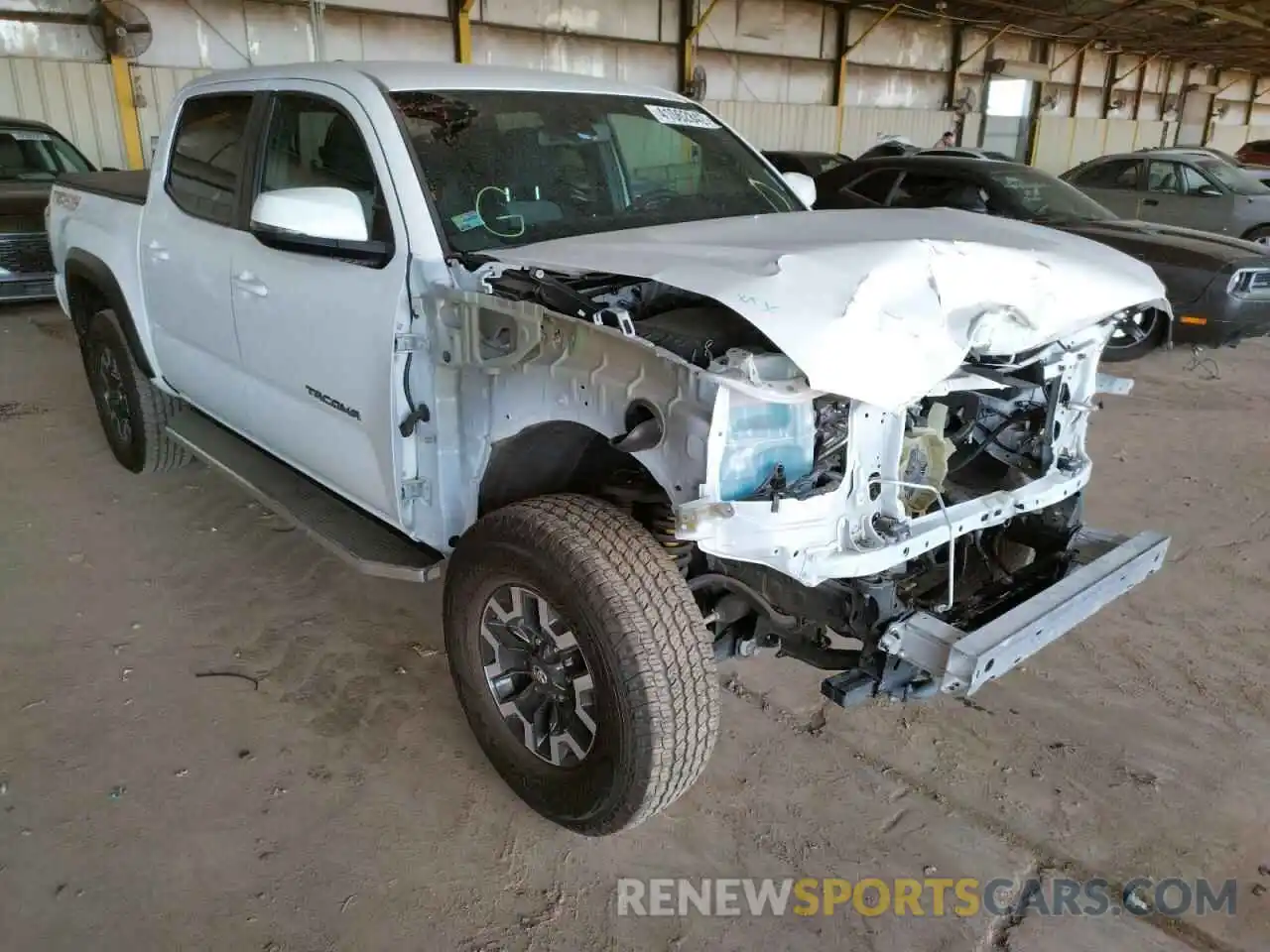 1 Фотография поврежденного автомобиля 5TFCZ5ANXLX234698 TOYOTA TACOMA 2020