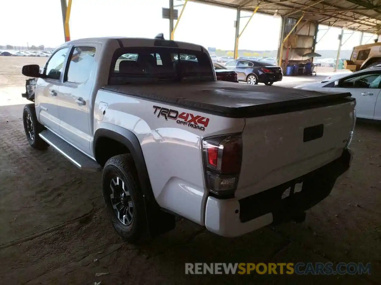 3 Фотография поврежденного автомобиля 5TFCZ5ANXLX234698 TOYOTA TACOMA 2020