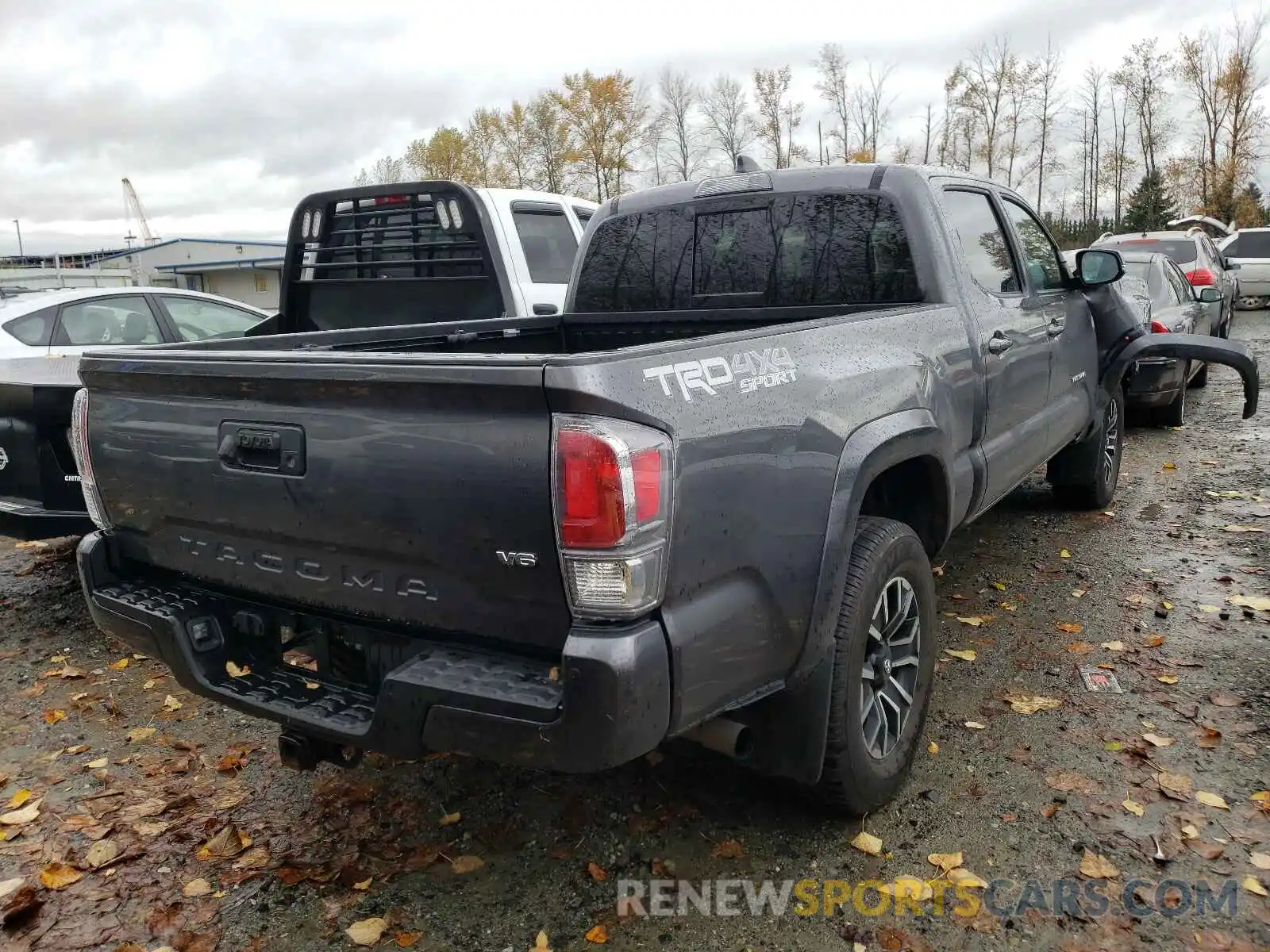 4 Фотография поврежденного автомобиля 5TFDZ5BN7LX054629 TOYOTA TACOMA 2020