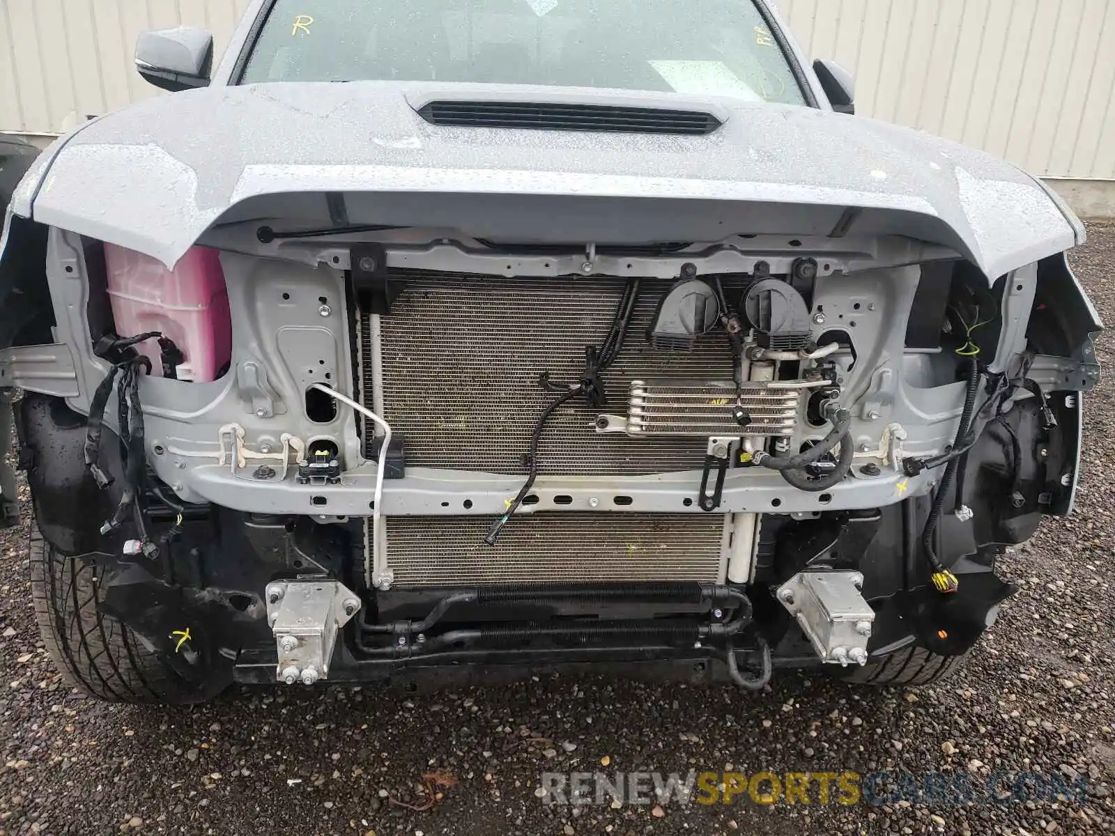 9 Photograph of a damaged car 5TFDZ5BN9LX048556 TOYOTA TACOMA 2020