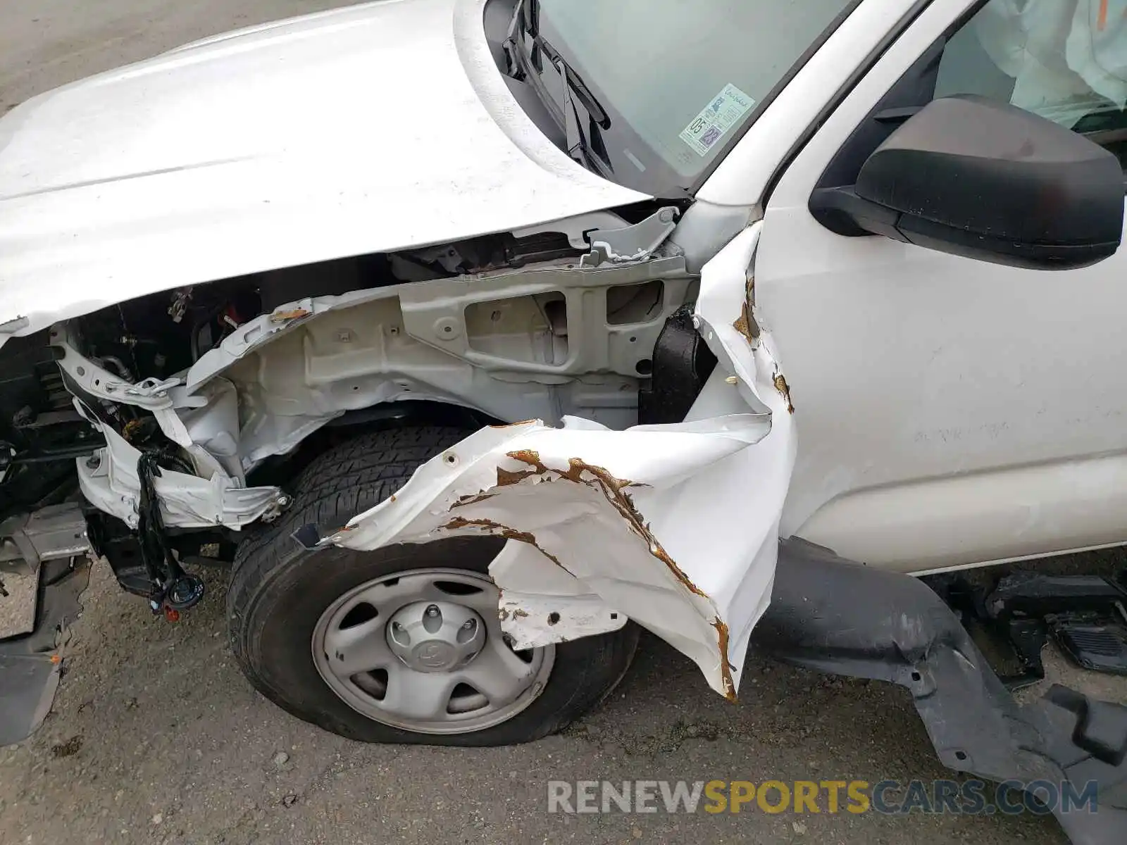 9 Photograph of a damaged car 5TFRX5GN0LX177855 TOYOTA TACOMA 2020