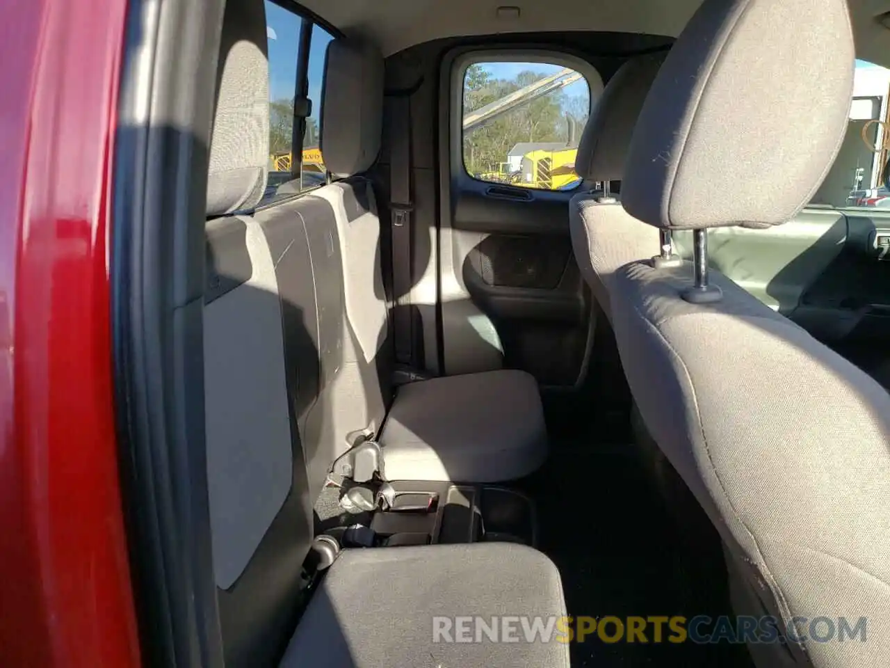 6 Photograph of a damaged car 5TFRX5GN0LX179475 TOYOTA TACOMA 2020