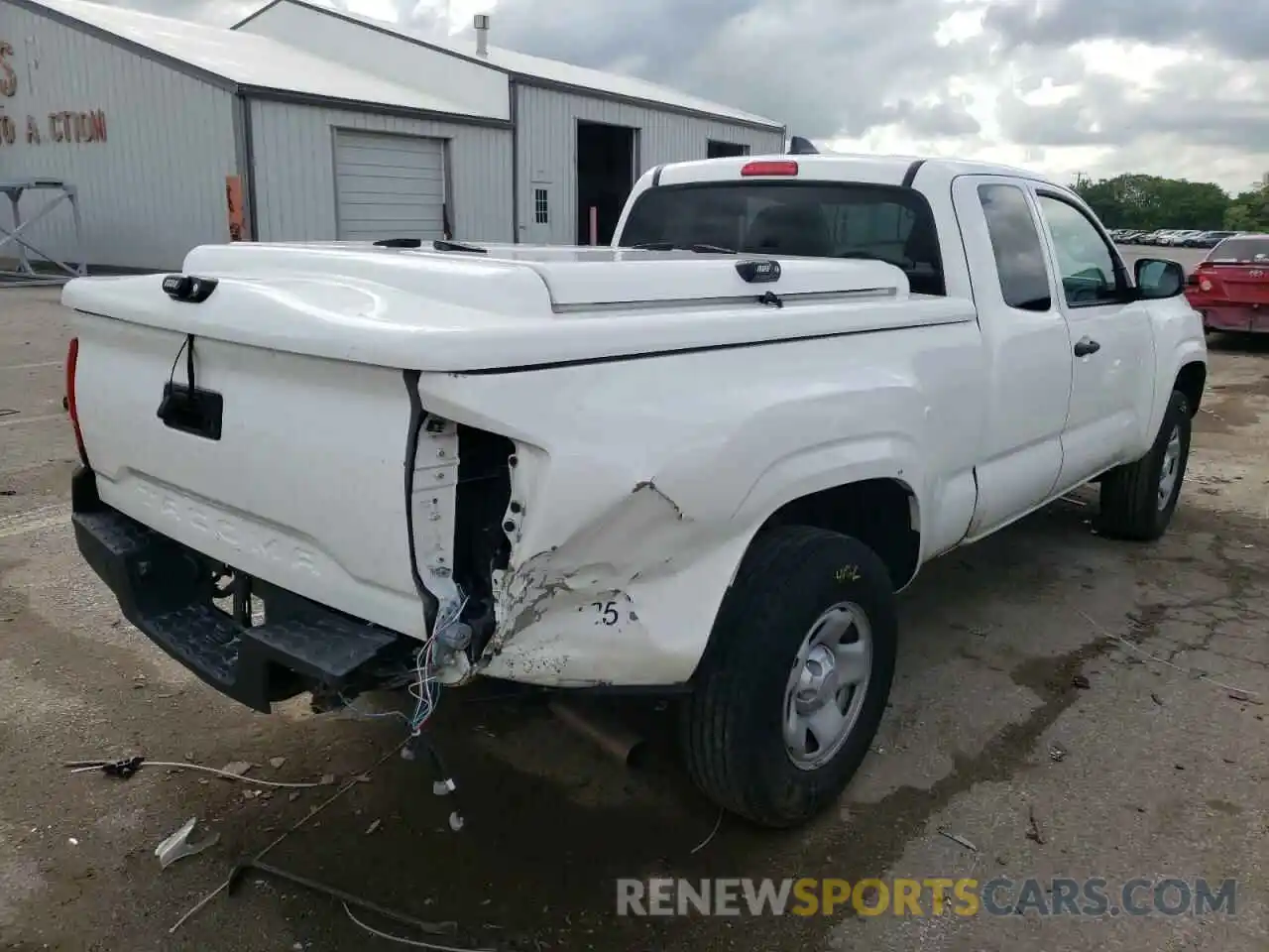 4 Photograph of a damaged car 5TFRX5GN0LX180206 TOYOTA TACOMA 2020