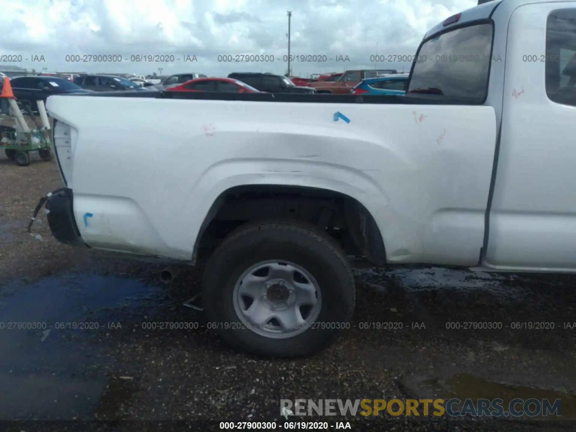 6 Photograph of a damaged car 5TFRX5GN2LX166193 TOYOTA TACOMA 2020