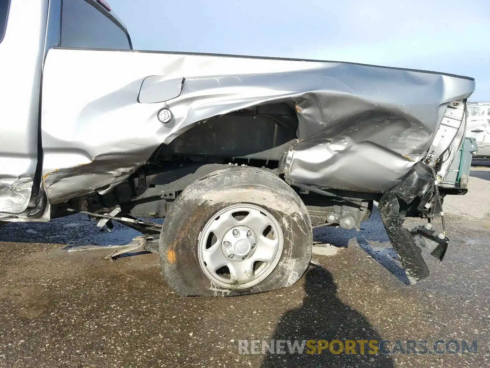9 Photograph of a damaged car 5TFRX5GN2LX168381 TOYOTA TACOMA 2020