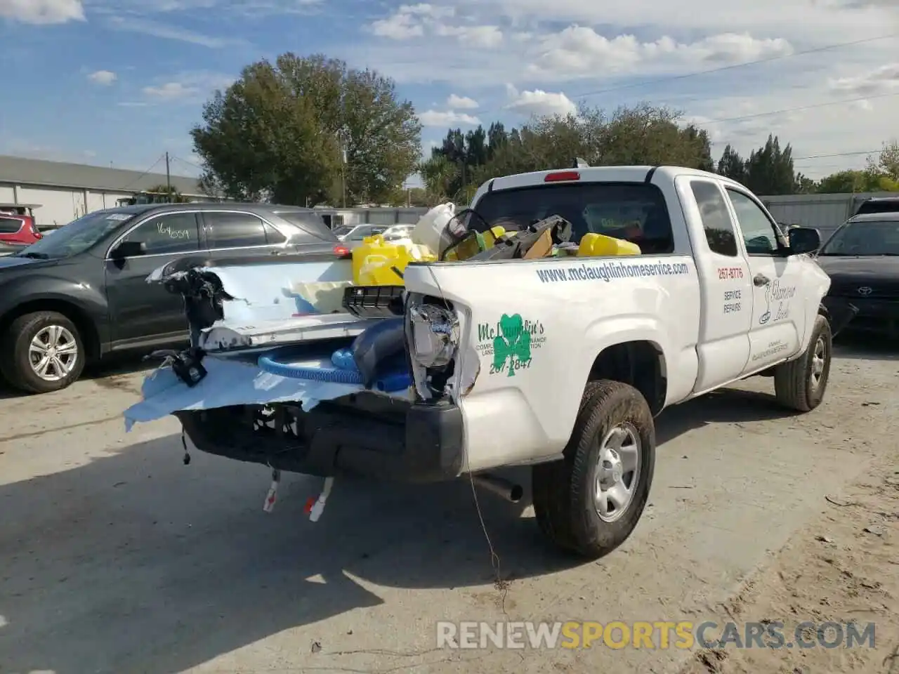 4 Photograph of a damaged car 5TFRX5GN2LX183267 TOYOTA TACOMA 2020