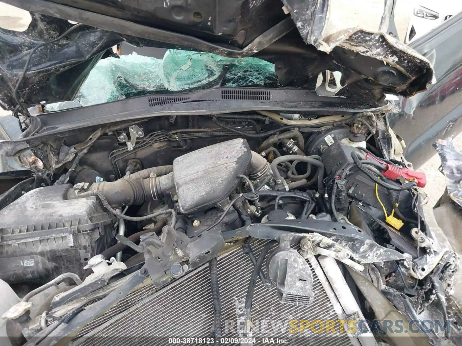 10 Photograph of a damaged car 5TFRX5GN3LX166722 TOYOTA TACOMA 2020