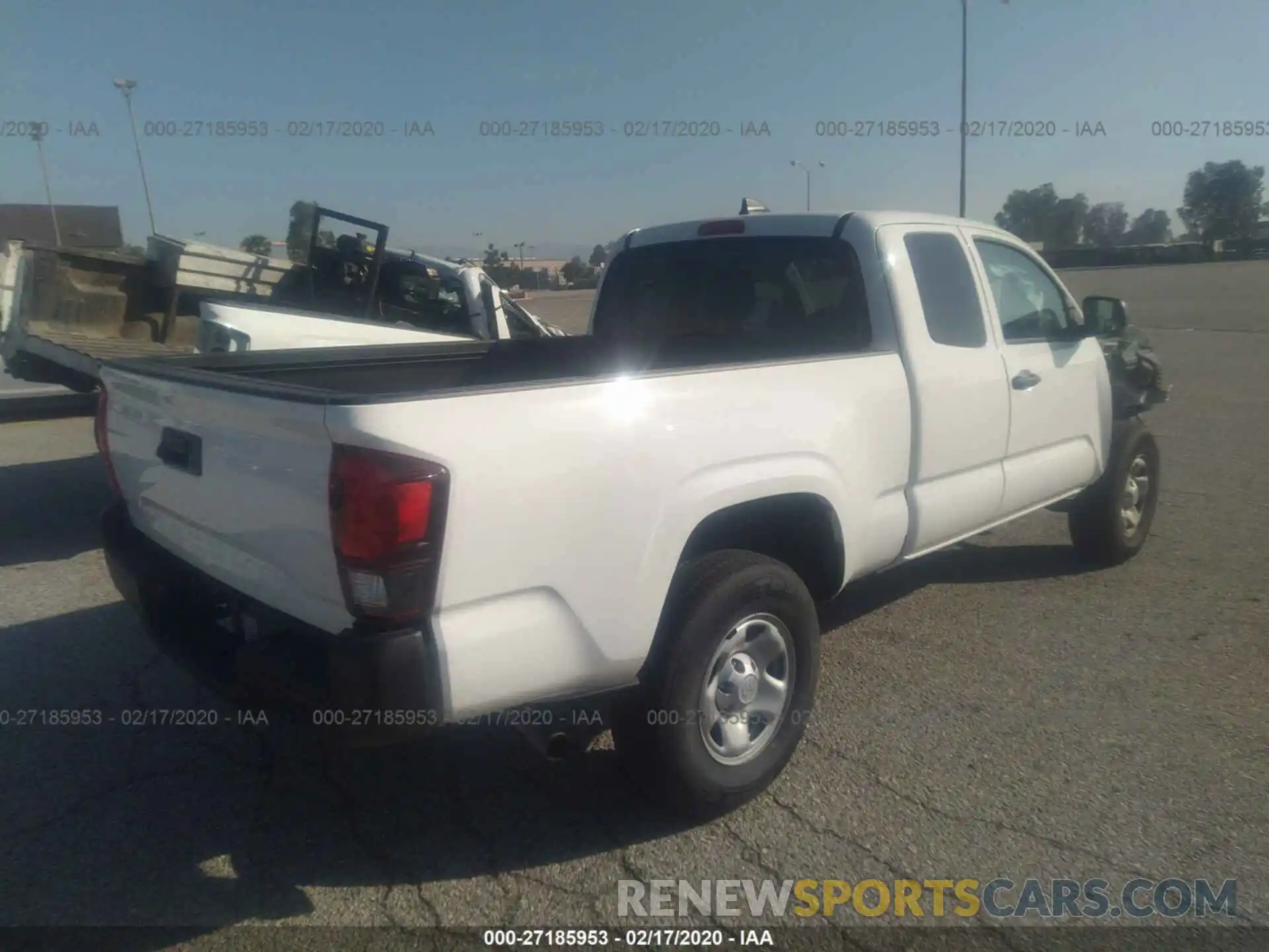 4 Photograph of a damaged car 5TFRX5GN3LX167806 TOYOTA TACOMA 2020