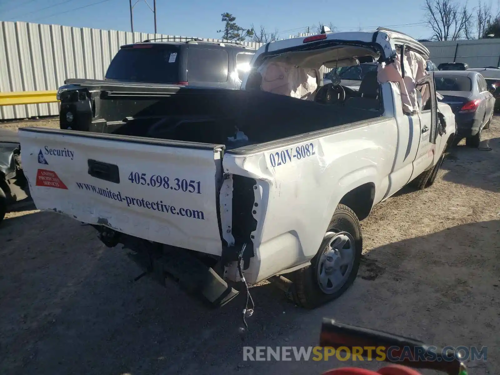 4 Photograph of a damaged car 5TFRX5GN3LX168082 TOYOTA TACOMA 2020