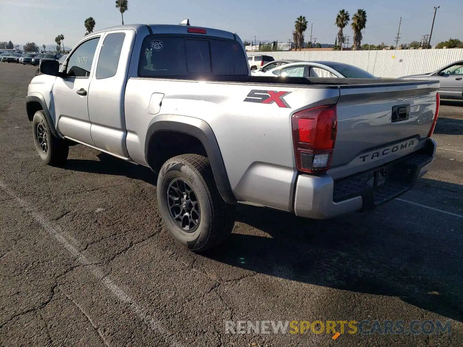 3 Фотография поврежденного автомобиля 5TFRX5GN3LX169930 TOYOTA TACOMA 2020