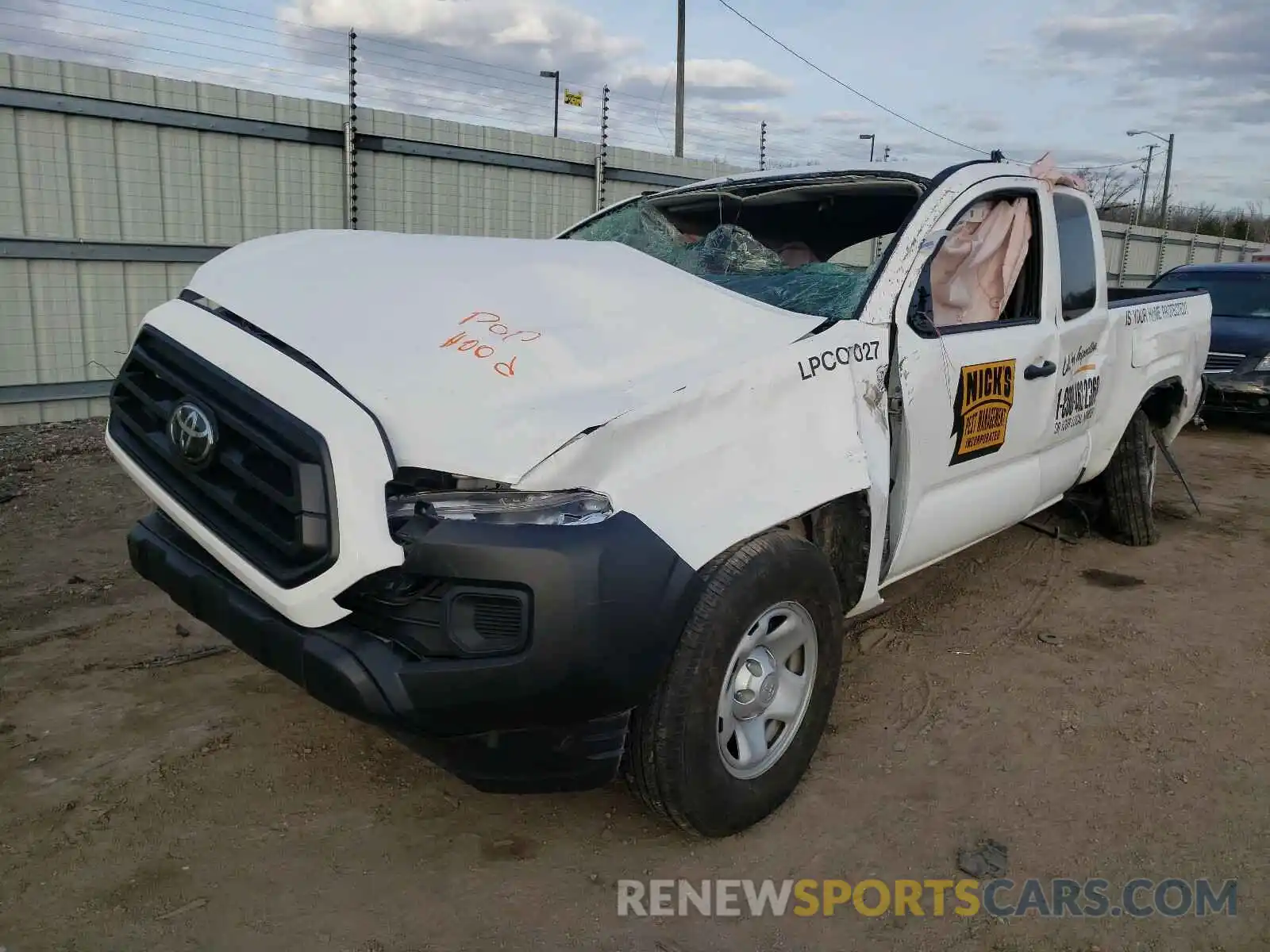 2 Photograph of a damaged car 5TFRX5GN3LX172035 TOYOTA TACOMA 2020