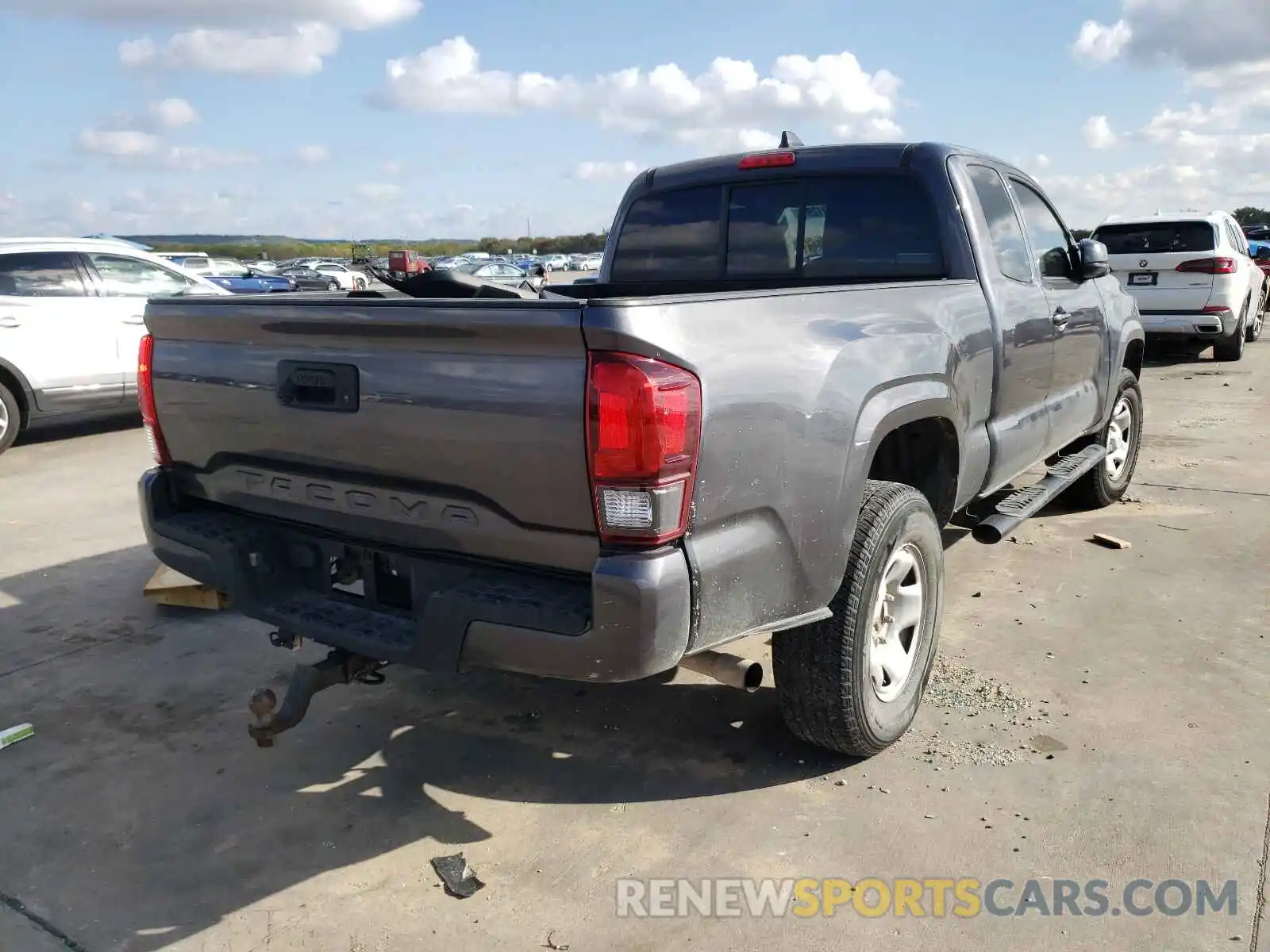 4 Photograph of a damaged car 5TFRX5GN3LX176912 TOYOTA TACOMA 2020