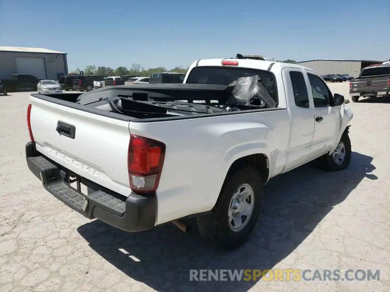 4 Photograph of a damaged car 5TFRX5GN4LX166552 TOYOTA TACOMA 2020