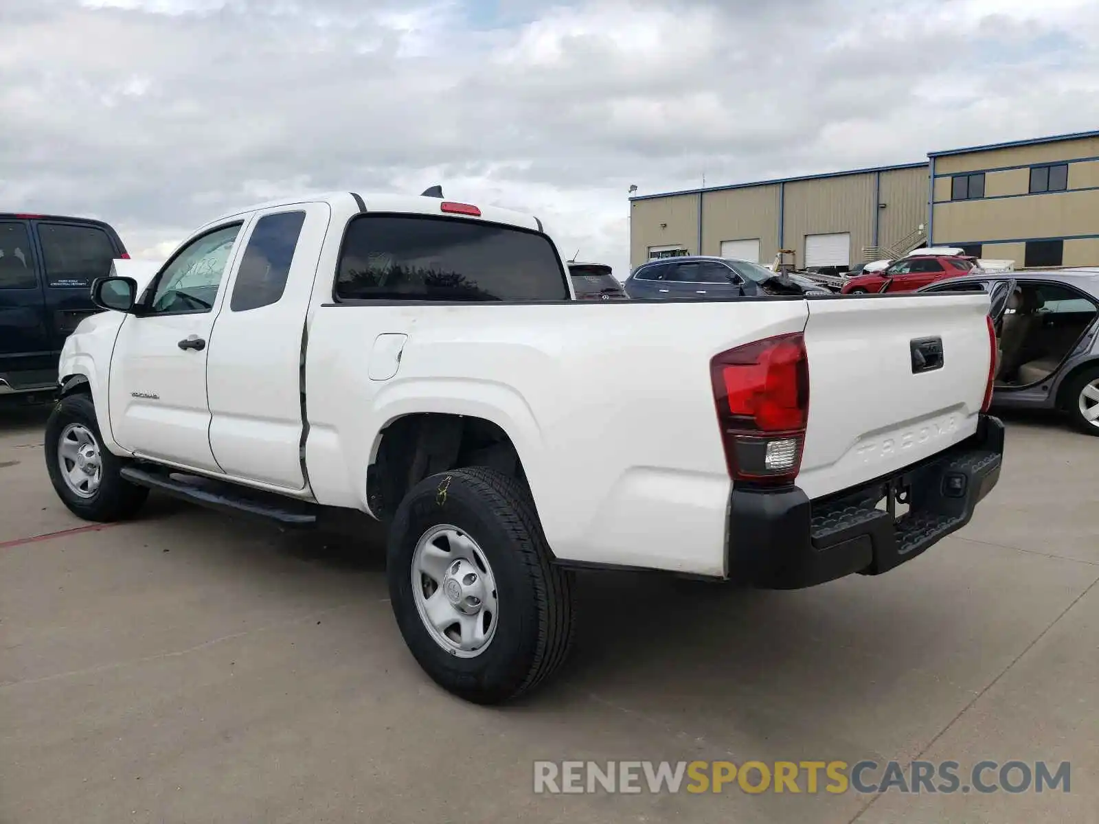 3 Photograph of a damaged car 5TFRX5GN5LX166799 TOYOTA TACOMA 2020