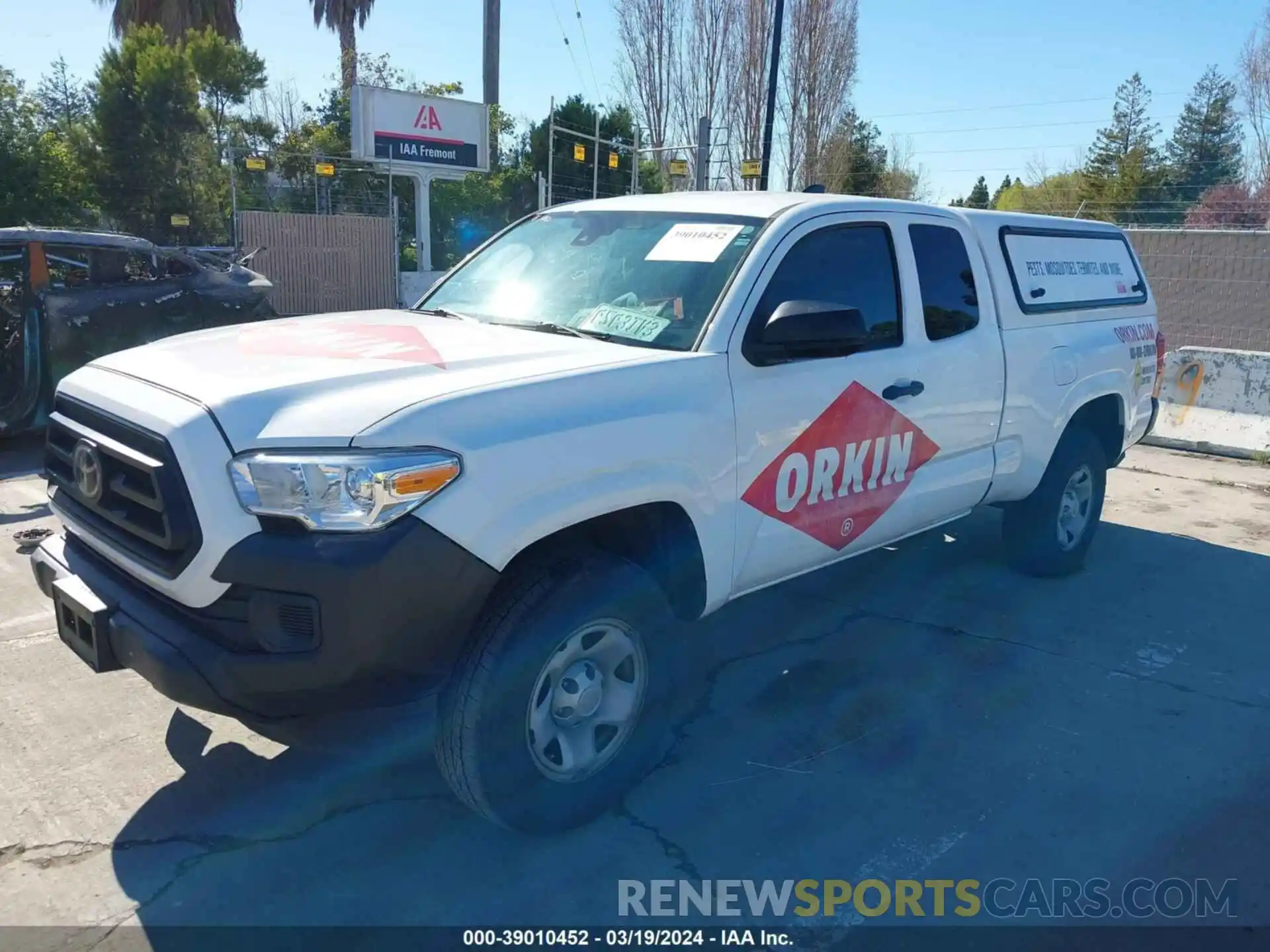 2 Photograph of a damaged car 5TFRX5GN6LX173082 TOYOTA TACOMA 2020