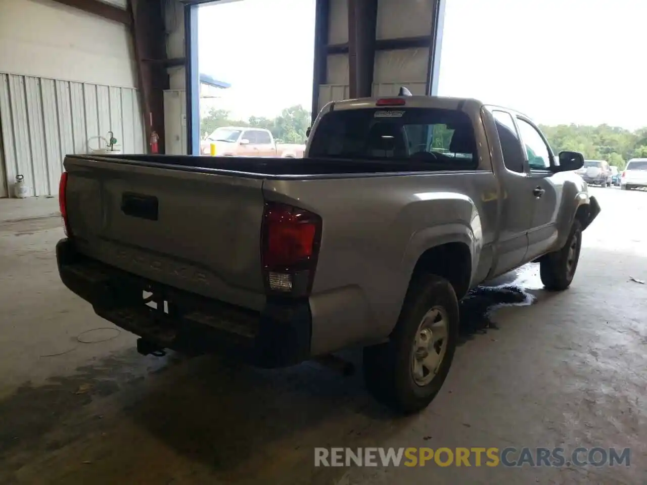 4 Photograph of a damaged car 5TFRX5GN6LX173163 TOYOTA TACOMA 2020