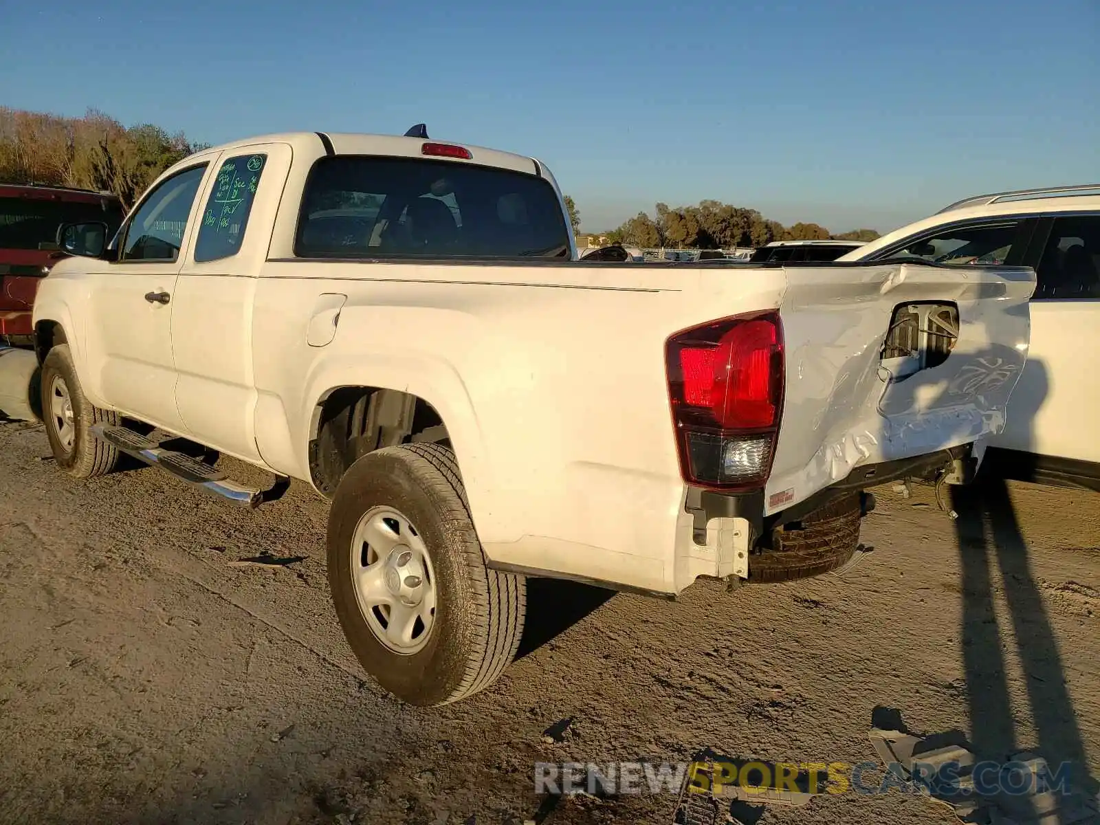 3 Photograph of a damaged car 5TFRX5GN7LX172670 TOYOTA TACOMA 2020