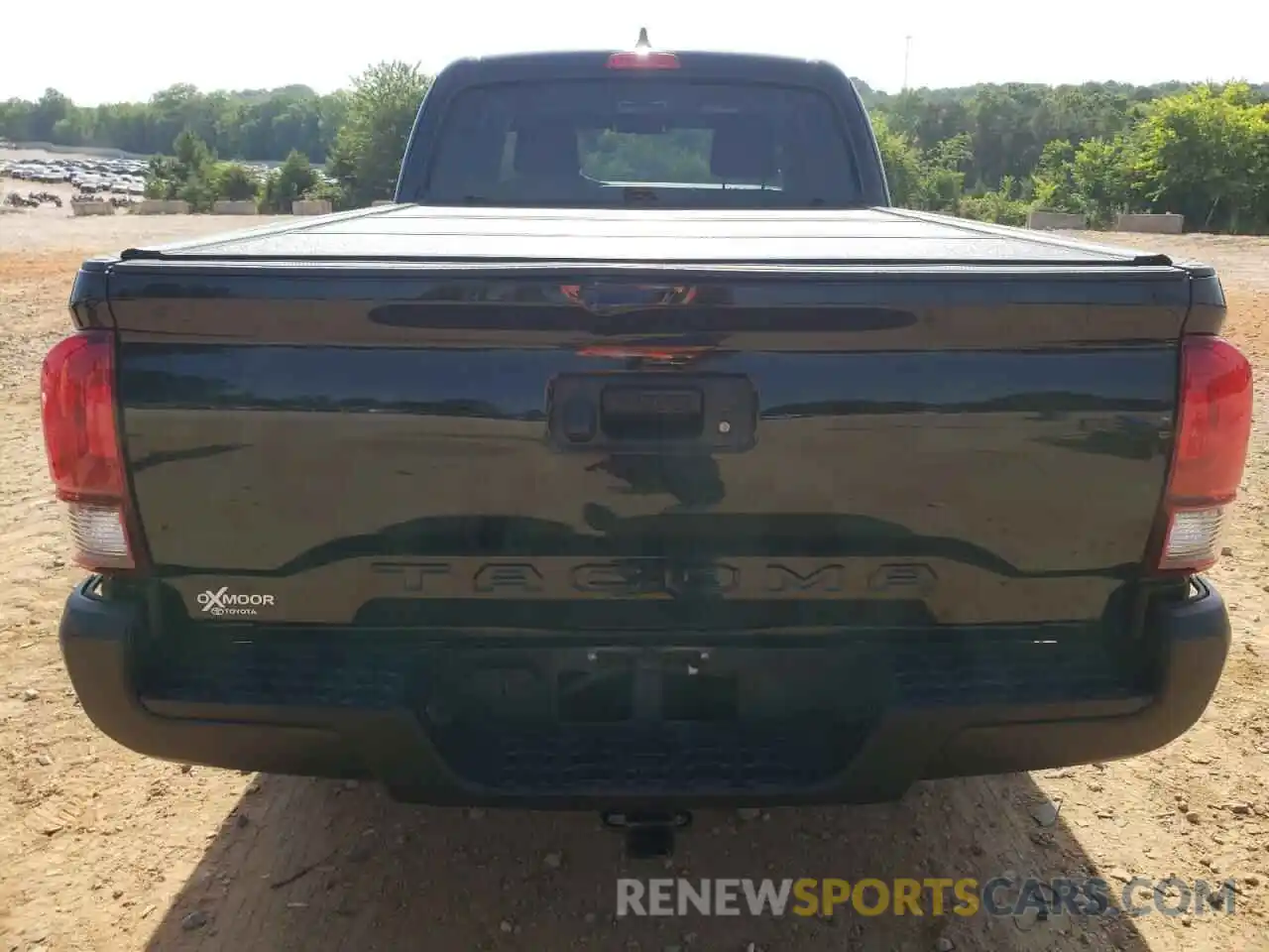 9 Photograph of a damaged car 5TFRX5GN8LX166442 TOYOTA TACOMA 2020