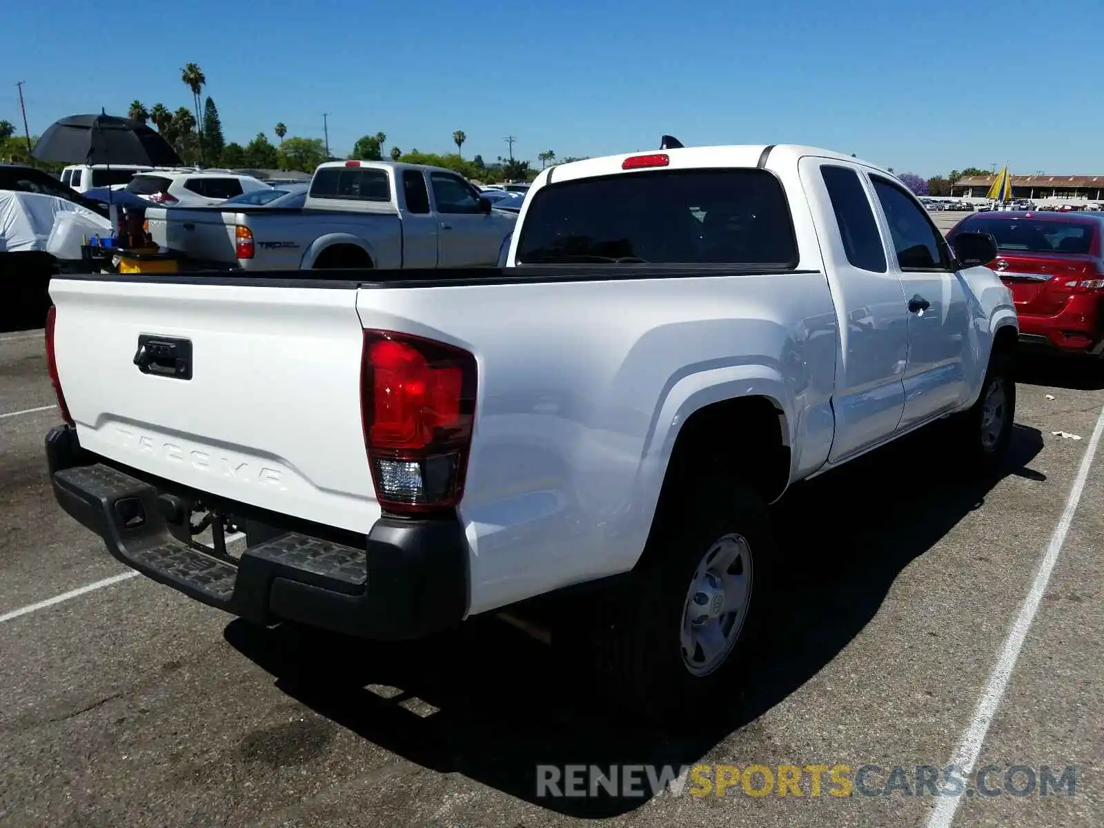 4 Photograph of a damaged car 5TFRX5GN8LX168482 TOYOTA TACOMA 2020