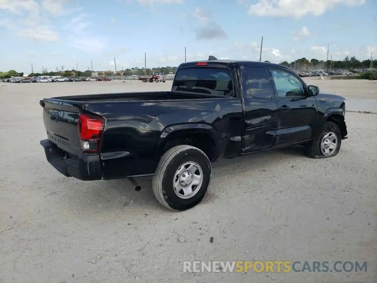 4 Photograph of a damaged car 5TFRX5GN8LX179739 TOYOTA TACOMA 2020