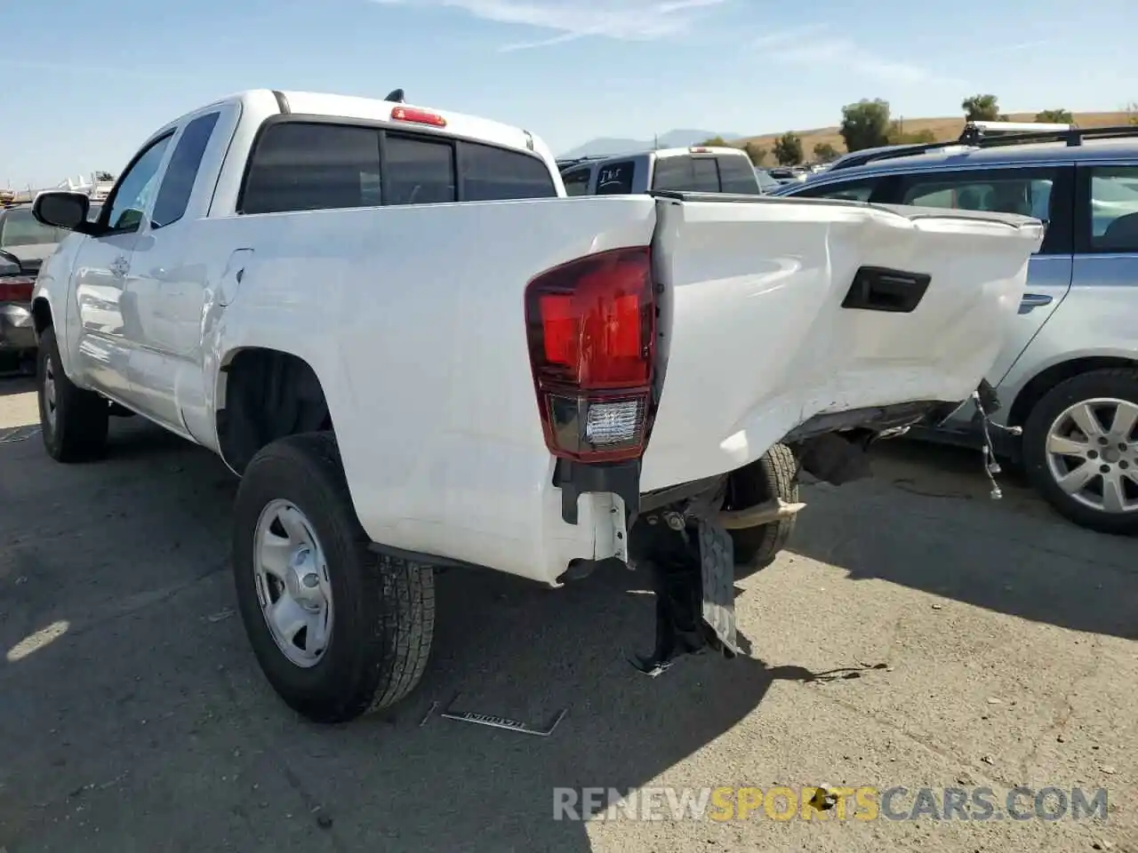 3 Photograph of a damaged car 5TFRX5GN8LX182088 TOYOTA TACOMA 2020