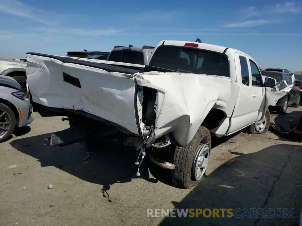 4 Photograph of a damaged car 5TFRX5GN8LX182088 TOYOTA TACOMA 2020