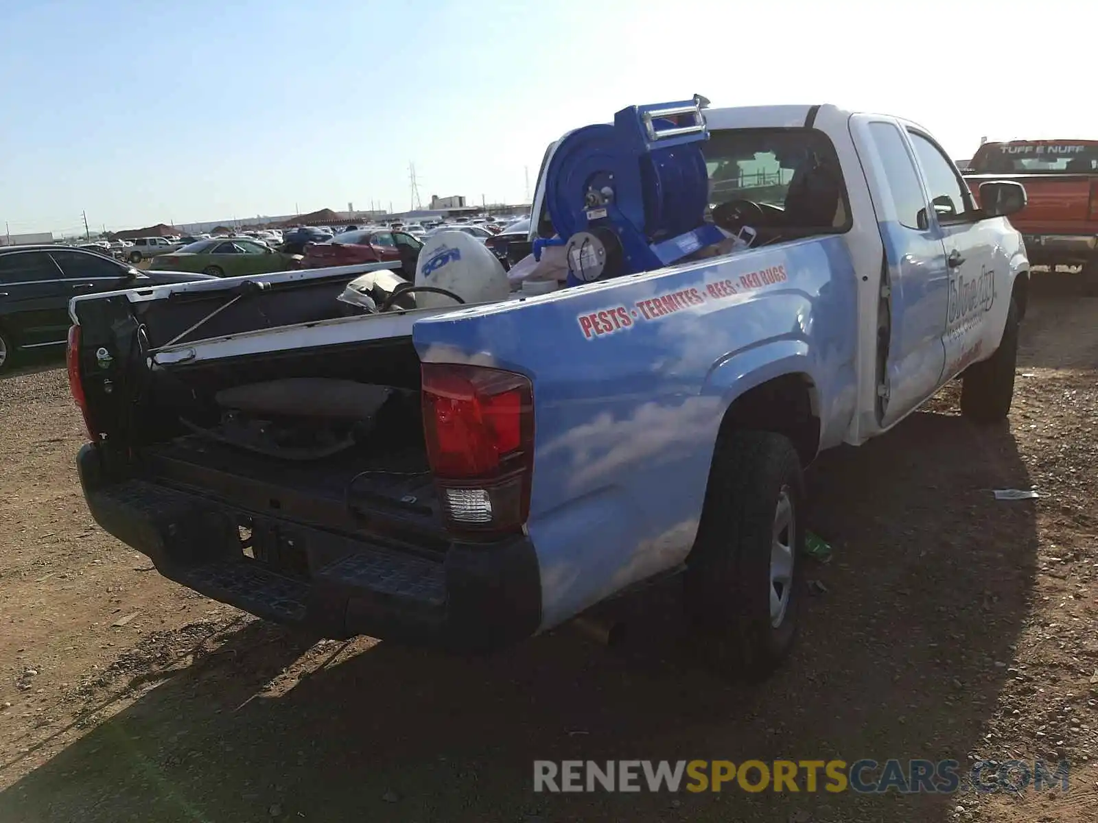 4 Photograph of a damaged car 5TFRX5GN9LX171455 TOYOTA TACOMA 2020