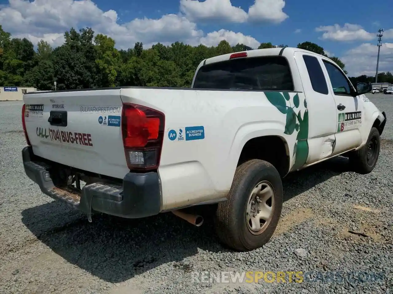 4 Photograph of a damaged car 5TFRX5GN9LX173710 TOYOTA TACOMA 2020