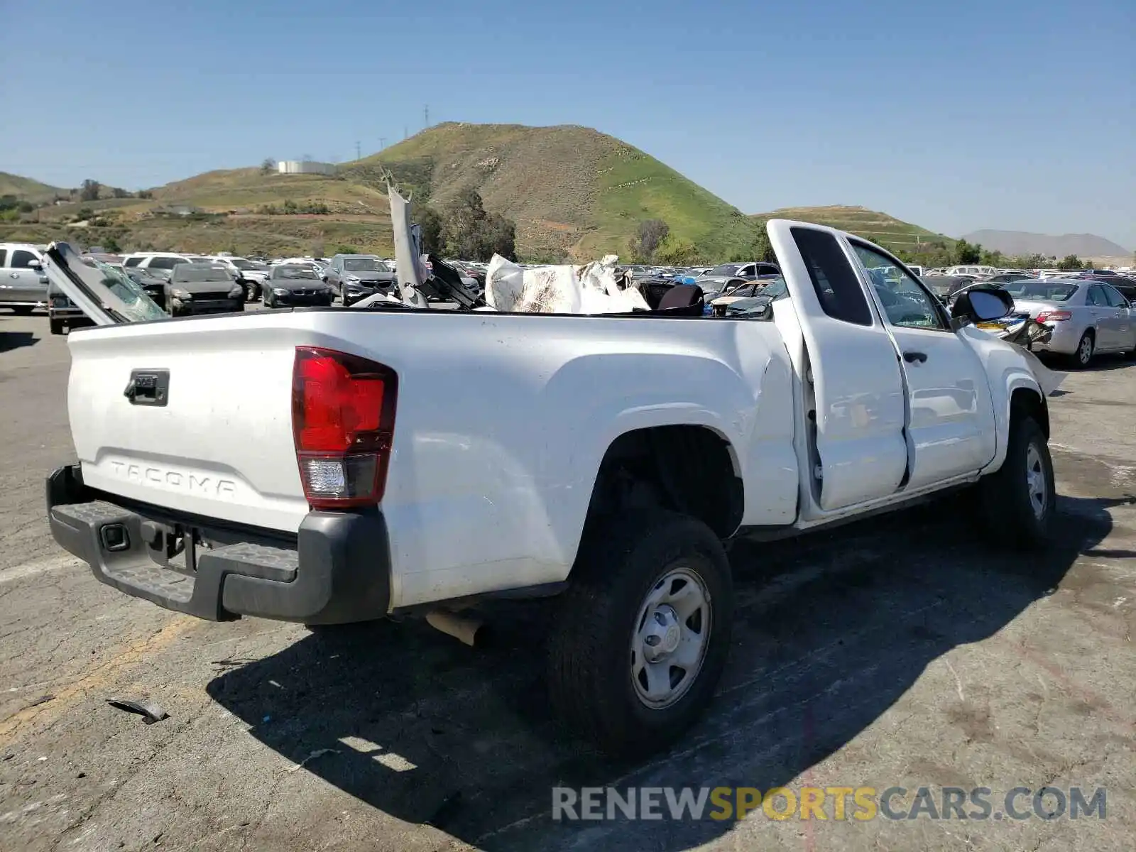 4 Photograph of a damaged car 5TFRX5GNXLX169164 TOYOTA TACOMA 2020