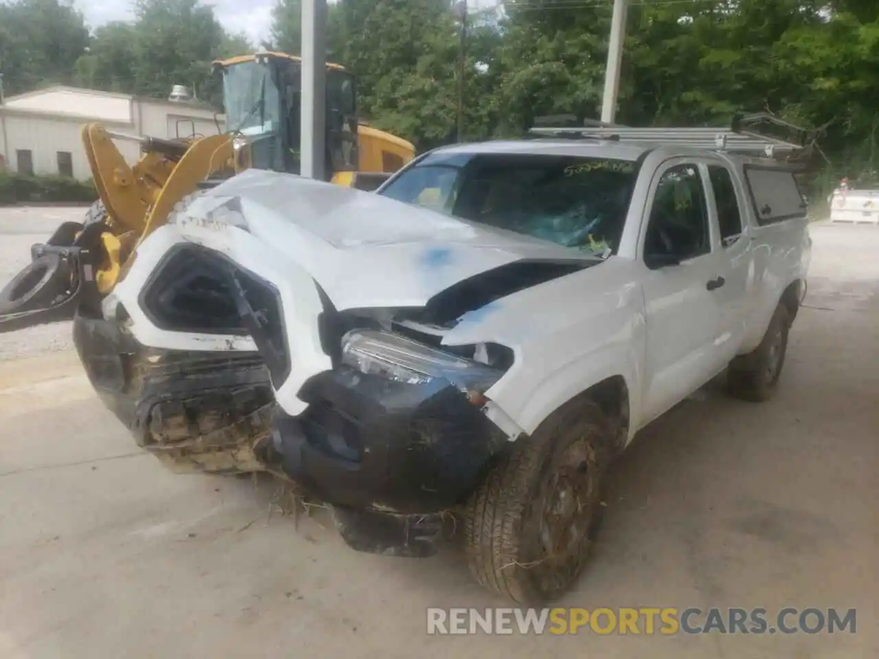 2 Photograph of a damaged car 5TFRX5GNXLX171755 TOYOTA TACOMA 2020