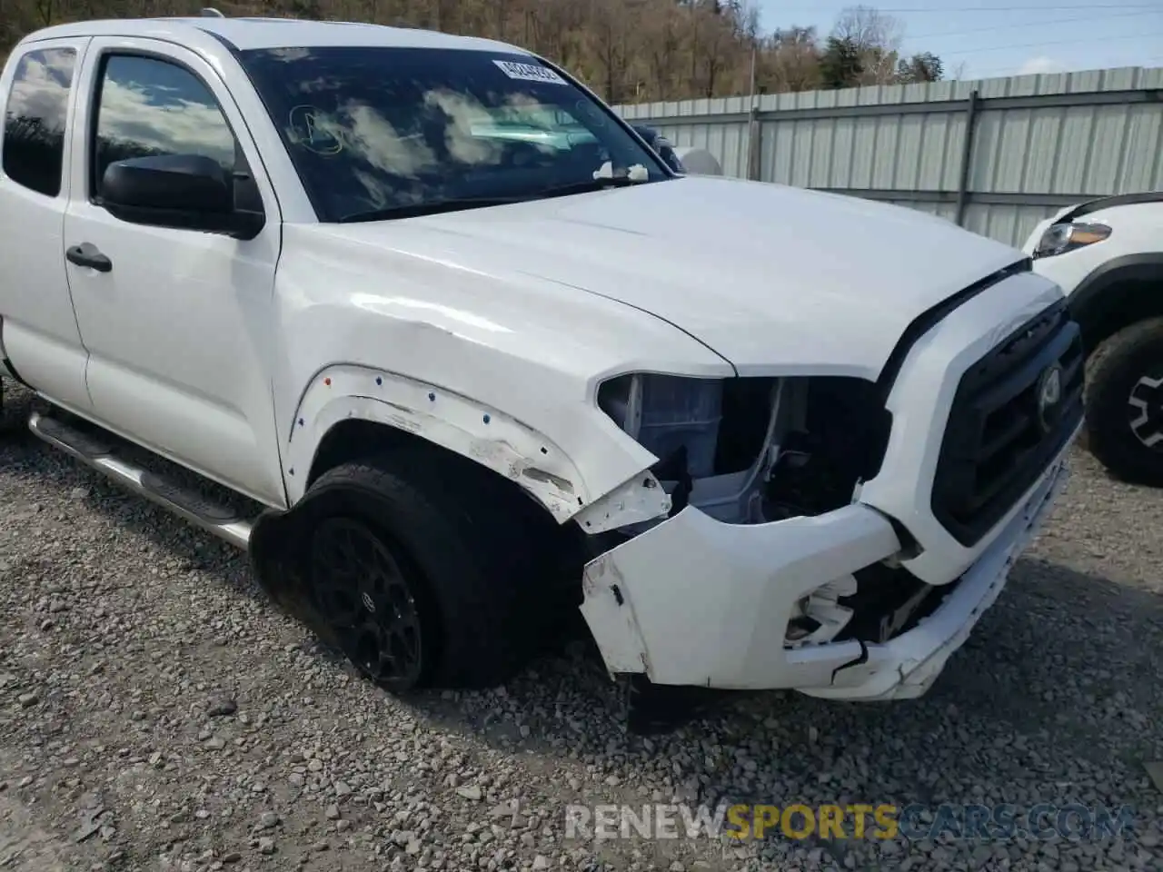 9 Photograph of a damaged car 5TFRX5GNXLX176910 TOYOTA TACOMA 2020