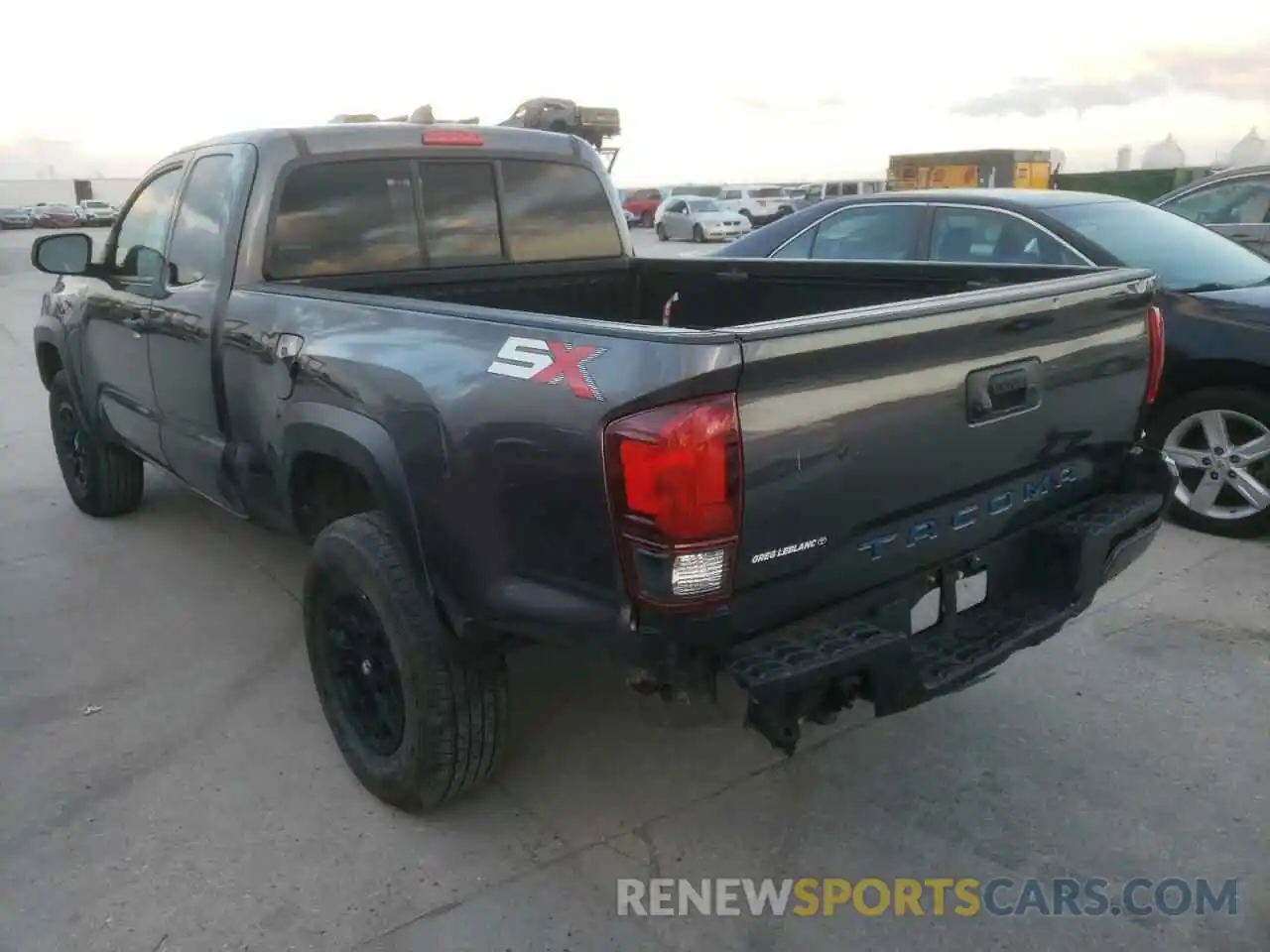 3 Photograph of a damaged car 5TFRX5GNXLX180102 TOYOTA TACOMA 2020