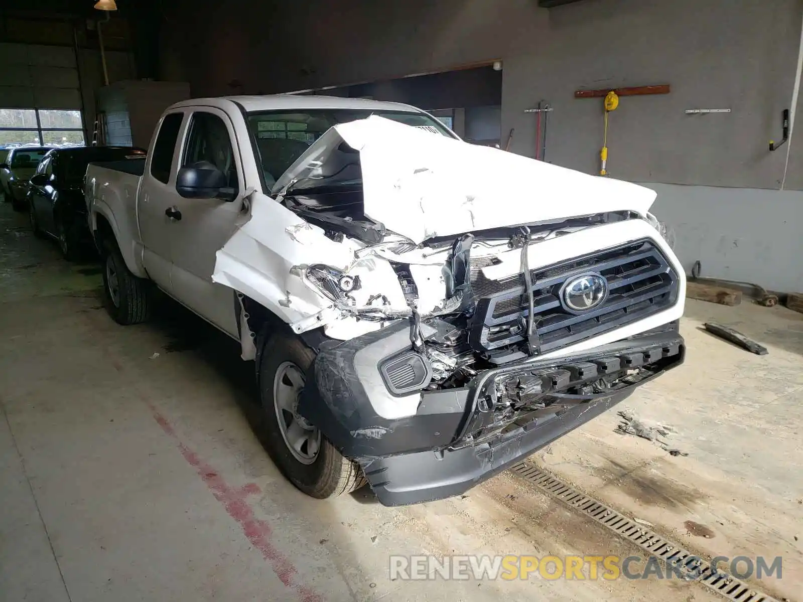 1 Photograph of a damaged car 5TFRX5GNXLX181587 TOYOTA TACOMA 2020