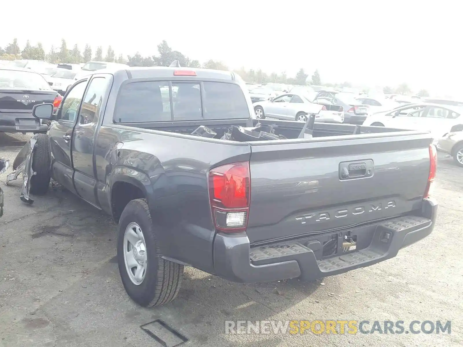 3 Photograph of a damaged car 5TFRX5GNXLX182982 TOYOTA TACOMA 2020