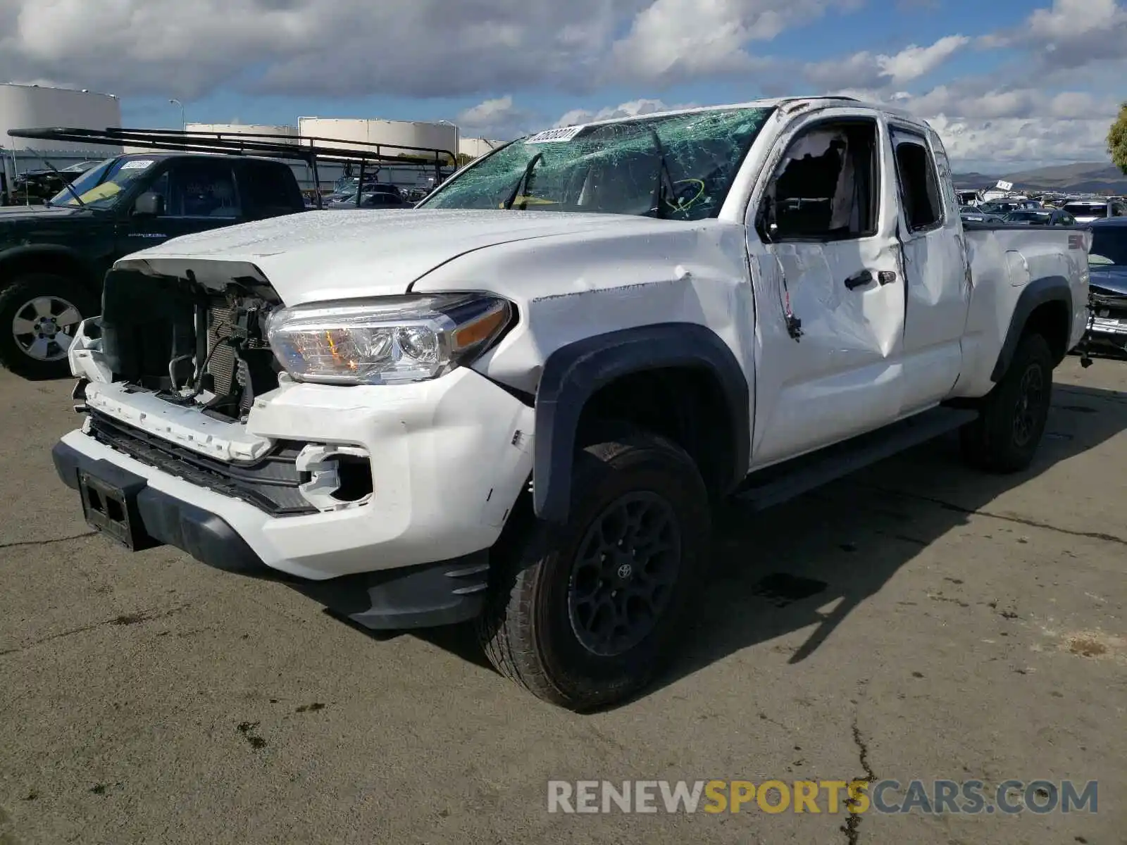 2 Photograph of a damaged car 5TFRZ5CN5LX089691 TOYOTA TACOMA 2020