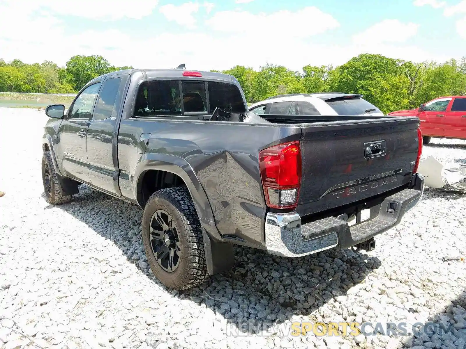 3 Photograph of a damaged car 5TFRZ5CN8LX088096 TOYOTA TACOMA 2020