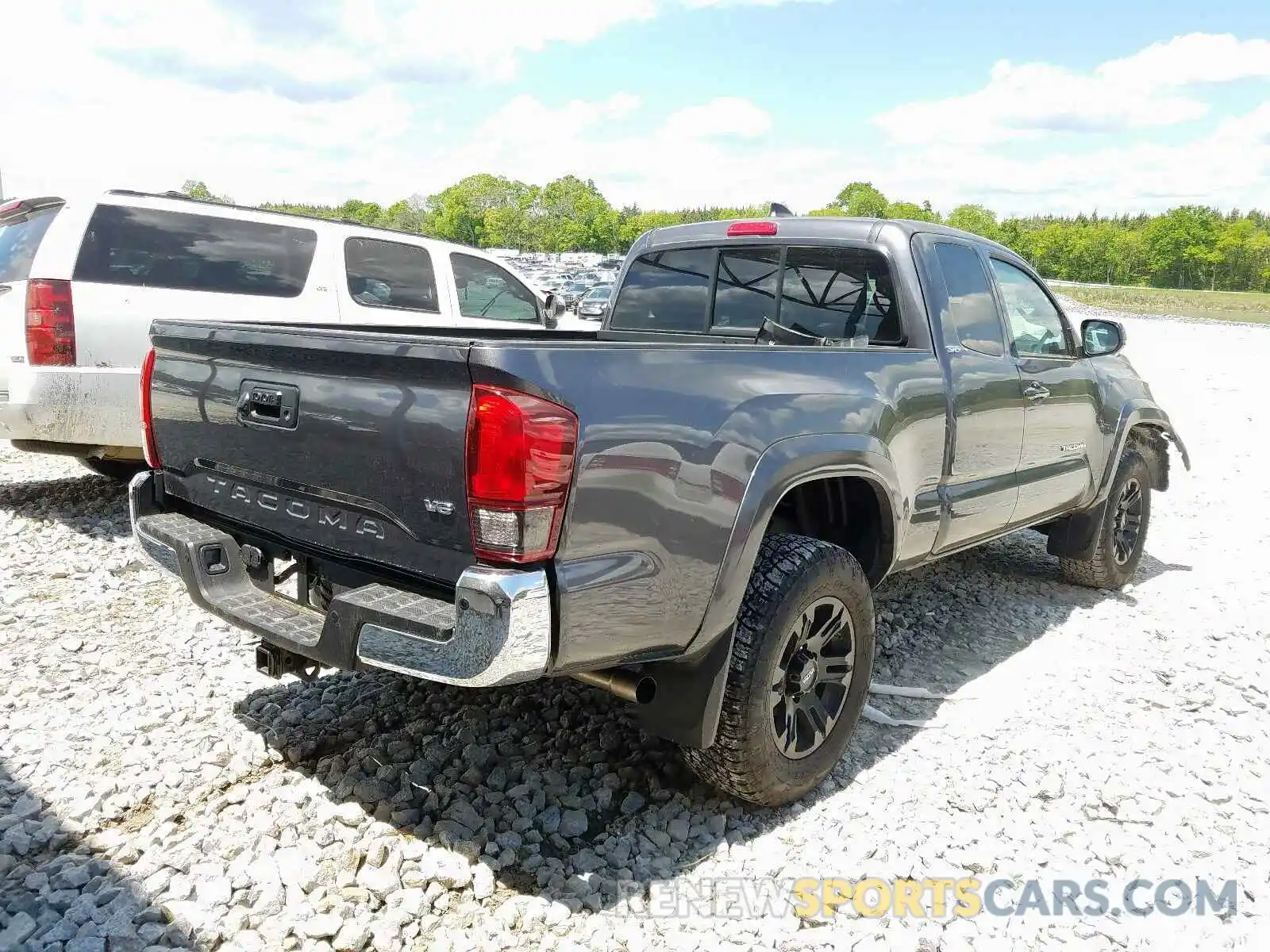 4 Photograph of a damaged car 5TFRZ5CN8LX088096 TOYOTA TACOMA 2020