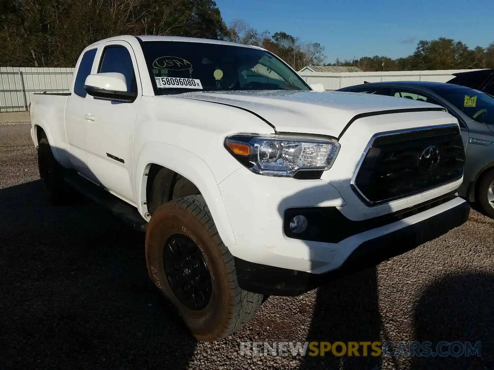 1 Photograph of a damaged car 5TFRZ5CN8LX088101 TOYOTA TACOMA 2020