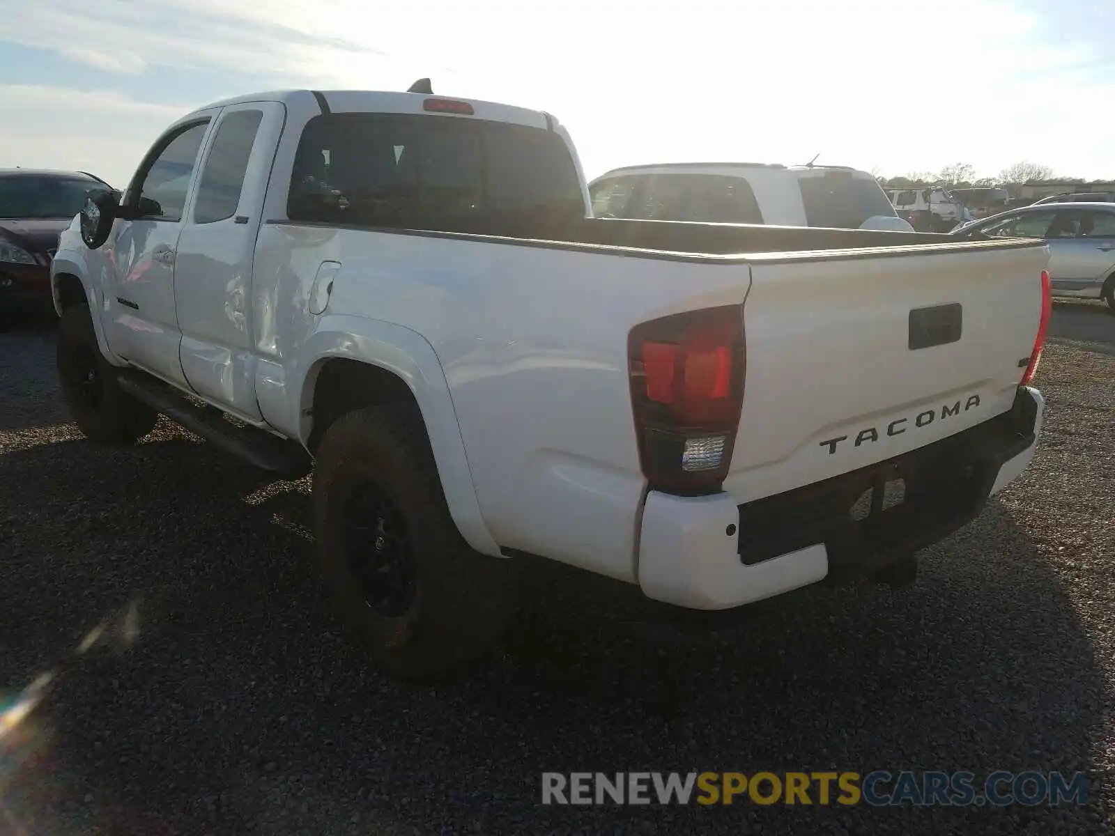 3 Photograph of a damaged car 5TFRZ5CN8LX088101 TOYOTA TACOMA 2020