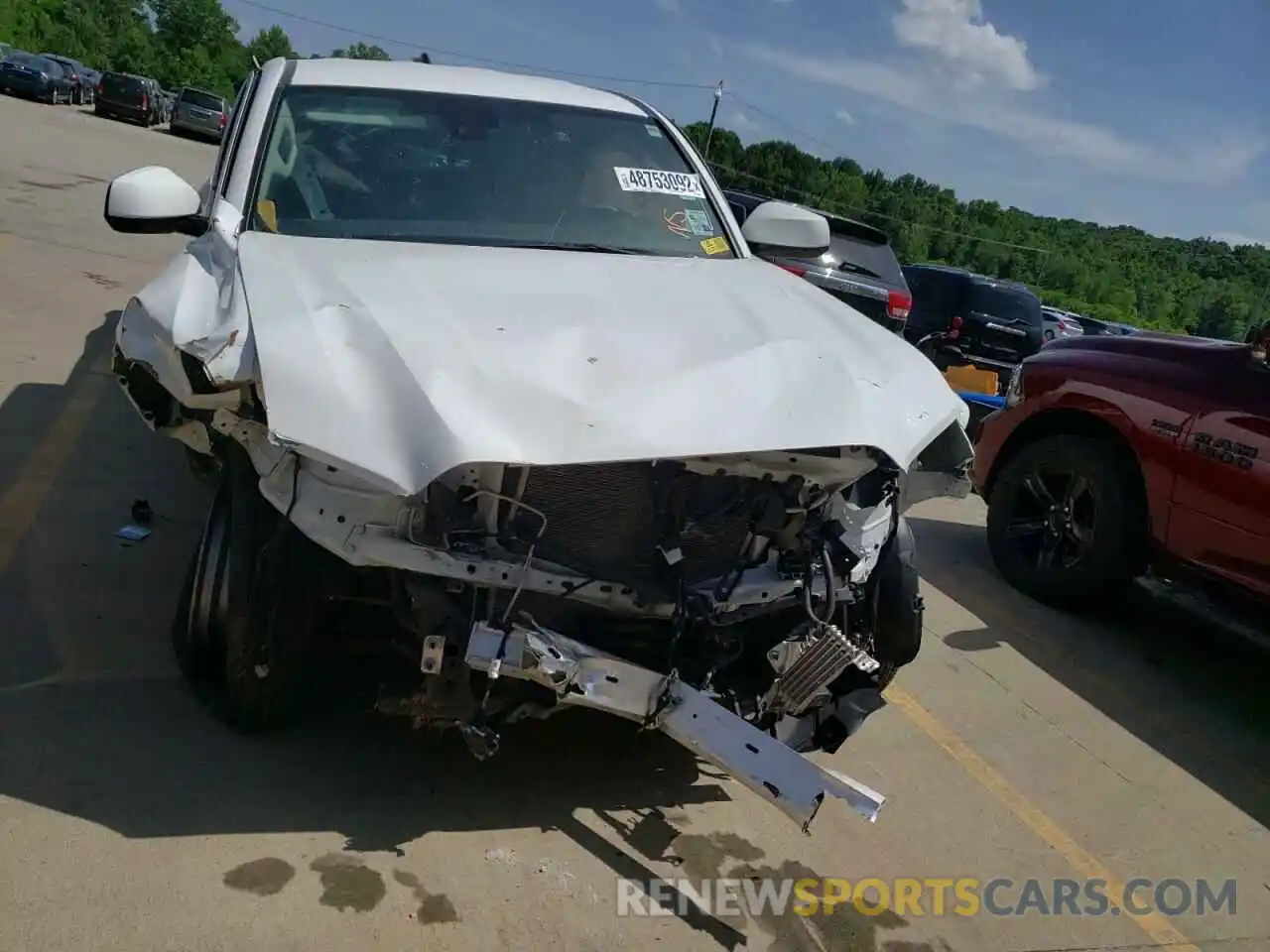 9 Photograph of a damaged car 5TFRZ5CN8LX090284 TOYOTA TACOMA 2020