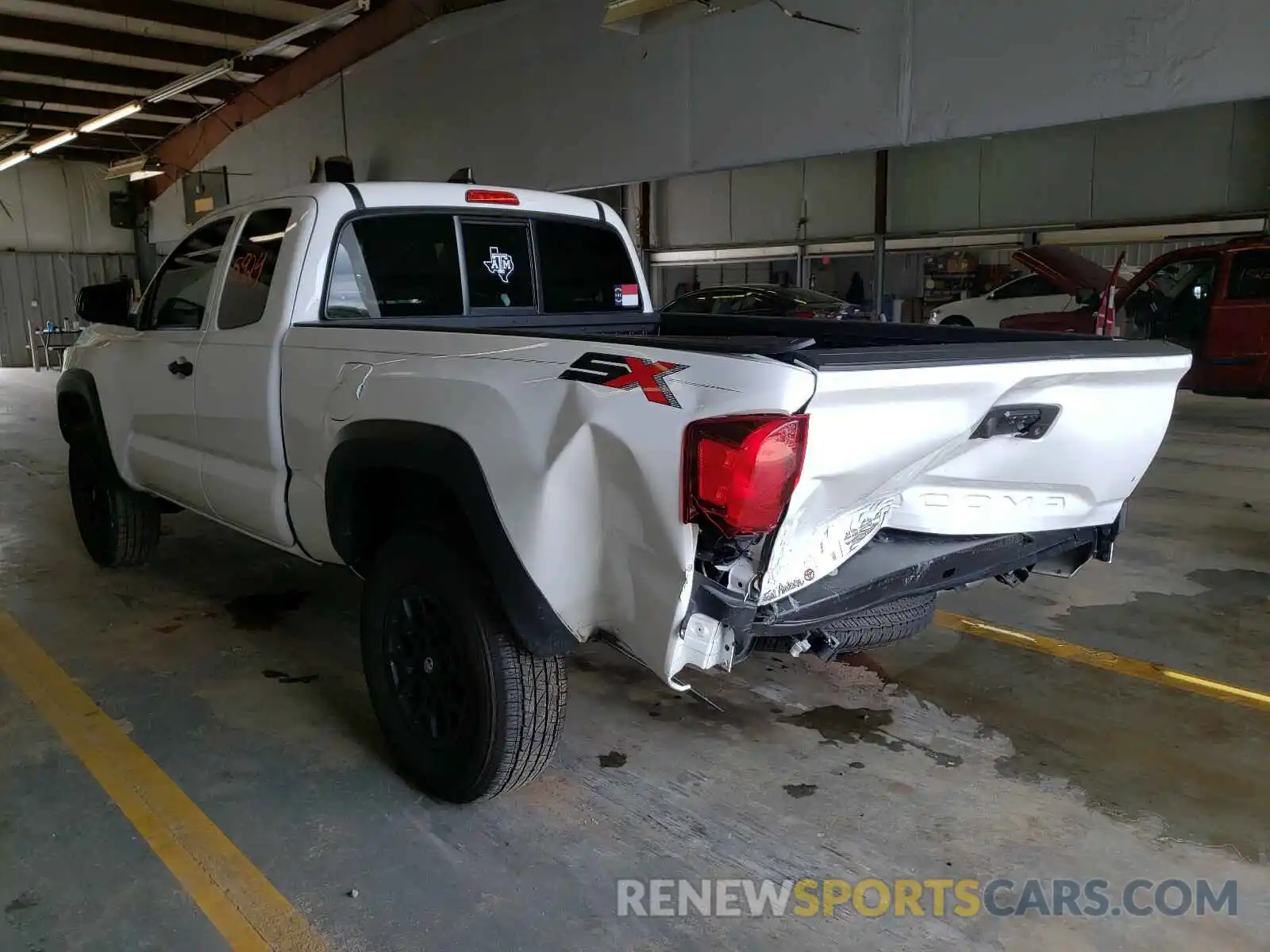 3 Photograph of a damaged car 5TFRZ5CN8LX091242 TOYOTA TACOMA 2020